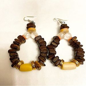 Women’s Artisan Hoop Style Earrings in Brown Wood Chip Design.
